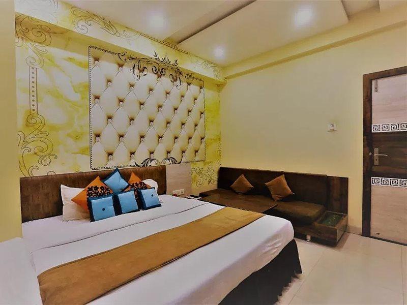 The Ashoka Hotel Indore Eksteriør billede