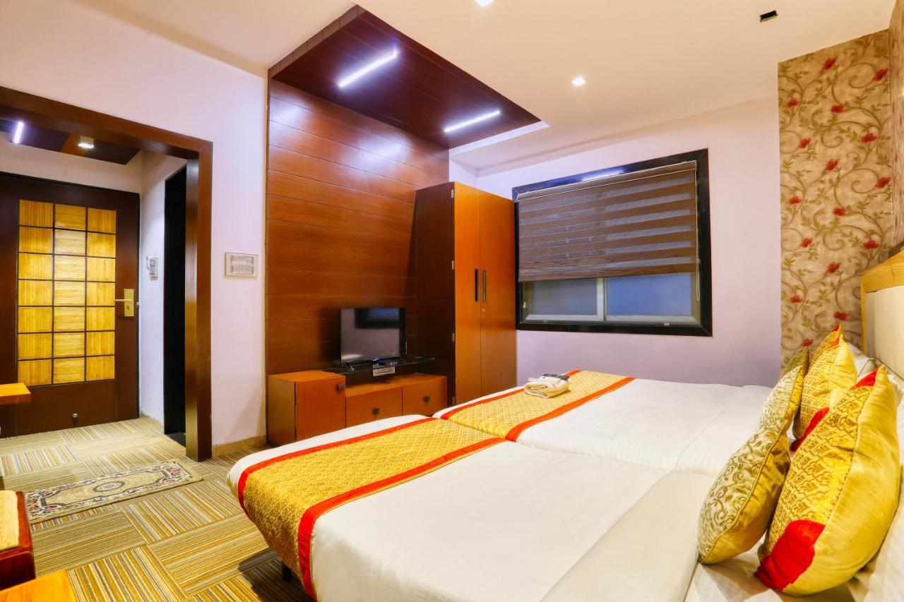 The Ashoka Hotel Indore Eksteriør billede