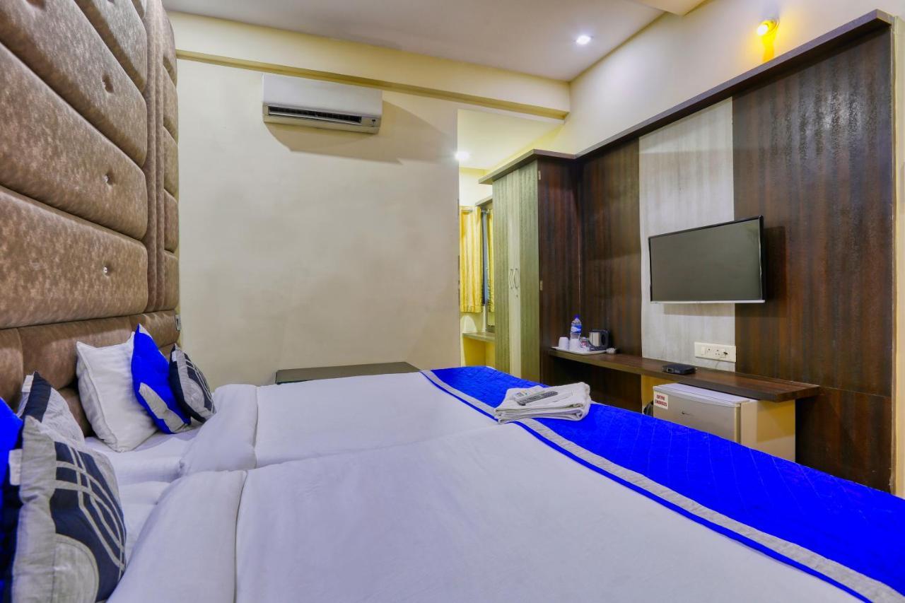 The Ashoka Hotel Indore Eksteriør billede