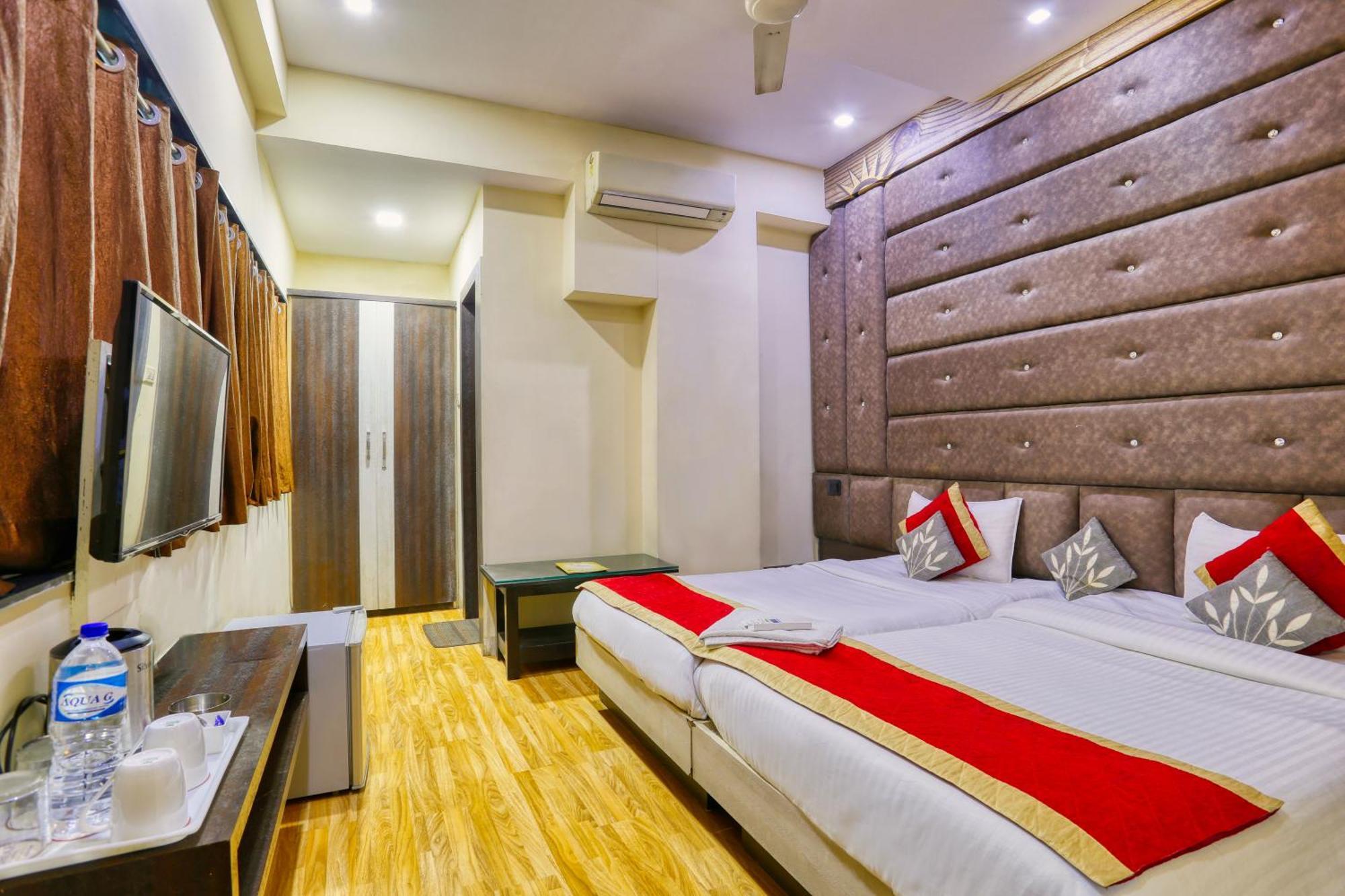 The Ashoka Hotel Indore Eksteriør billede